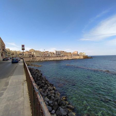 La Punta Di Ortigia Holiday Home Syracuse Exterior photo